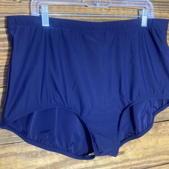 Plus Size Solid Basic Bottom - Picture 7 of 10